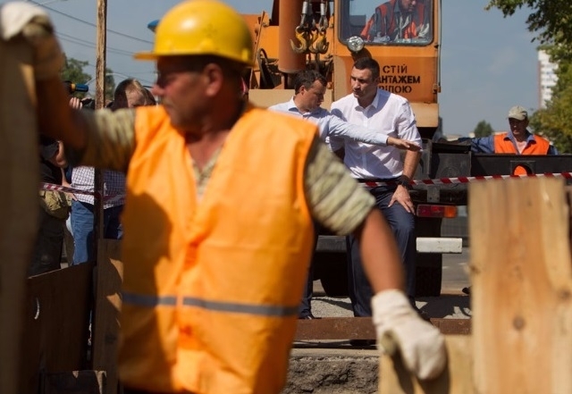 На вулиці Борщагівській відновили рух транспорту