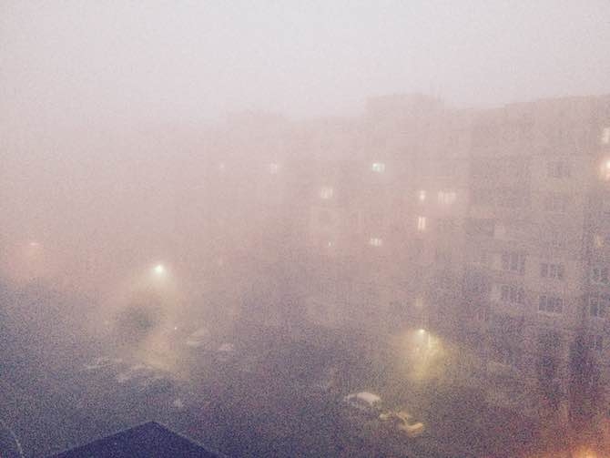 Київ поглинув густий туман (ФОТО)