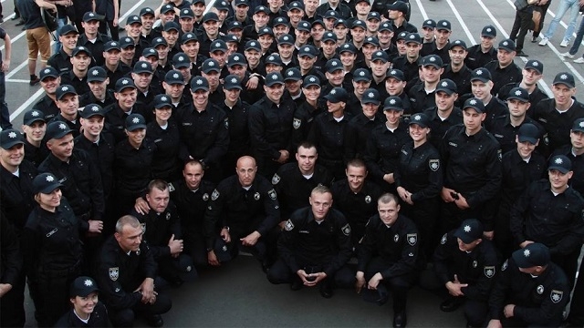 Поліція показала свою відмінність від міліції (інфографіка)
