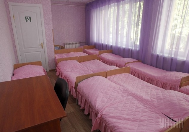 У київських дитсадках бракує спальних місць