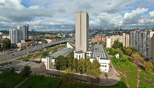 Столичні бібліотеки обладнали безкоштовним WI-FI