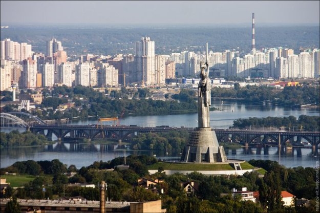 Перевищення шкідливих речовин в повітрі у Києві не зафіксовано