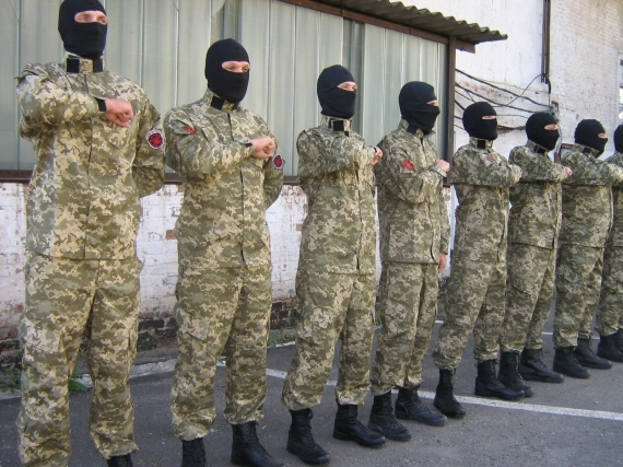 На Хрещатику розгорнули мобілізаційний пункт АТО