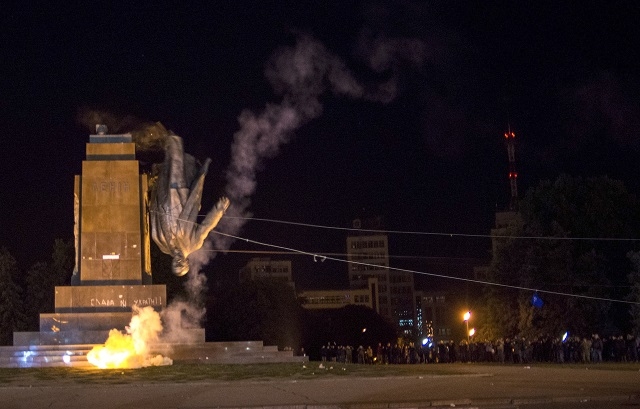 Декомунізація: куди звозитимуть Ленінів та пам’ятник Бендері у центрі міста