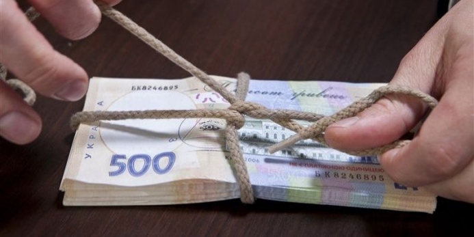 Конвертаційний центр у Києві вивів у “тінь” 100 млн грн