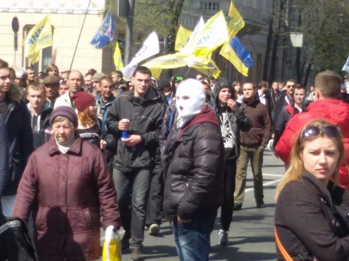 Під Верховною Радою вимагають відставки київського мера