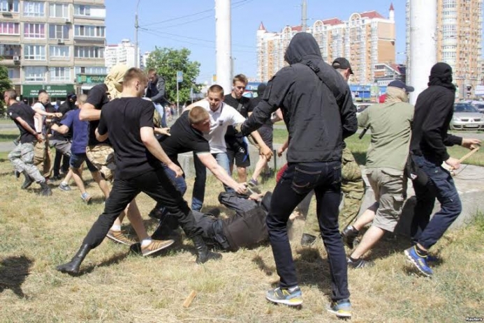 На київському “гей-параді” постраждало 9 міліціонерів