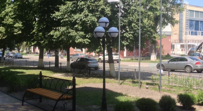 Громаді Києва повернули ділянку, де була автостоянка