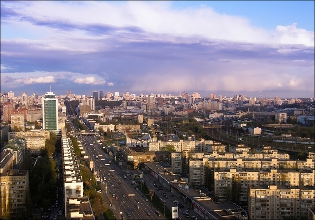 У столиці відновили рух проспектом Перемоги