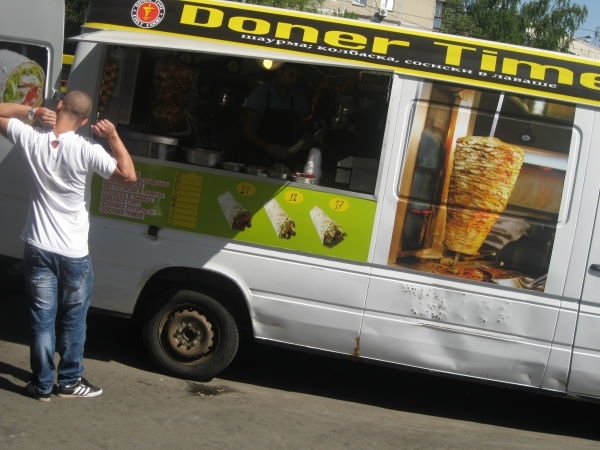 Столична влада очистить Київ від “шаурмомобілей”