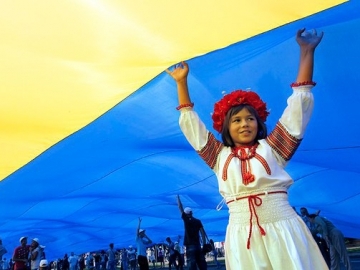 У Києві не буде радянських зірок та серпів