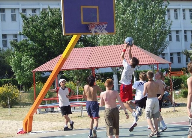 Безкоштовні спортивні клуби відкривають для дітей Києва